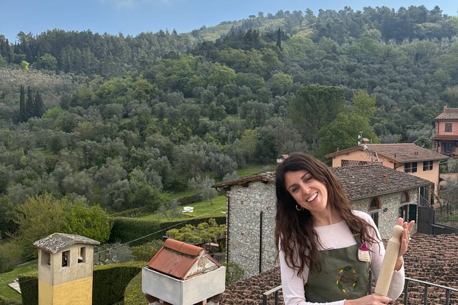 Pasta, meatballs and ice cream in a villa in the hills of Florence - Key details at a glance