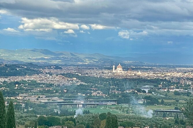 Pasta, meatballs and ice cream in a villa in the hills of Florence - Arriving at a family villa above Florence