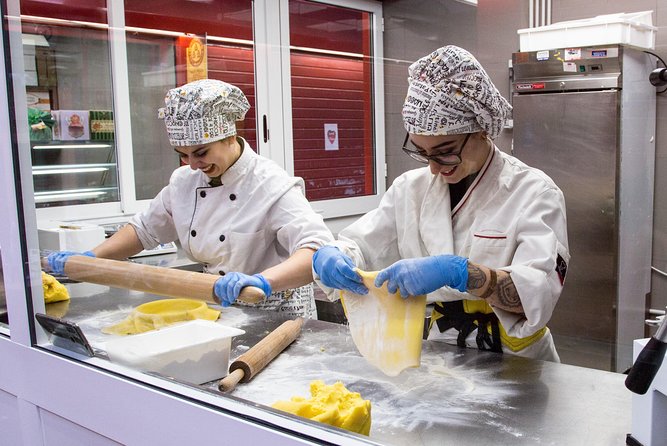 Pasta, Pizza & Gelato Food Tour in the Heart of Ancient Rome - Gelato Is the Right Finish
