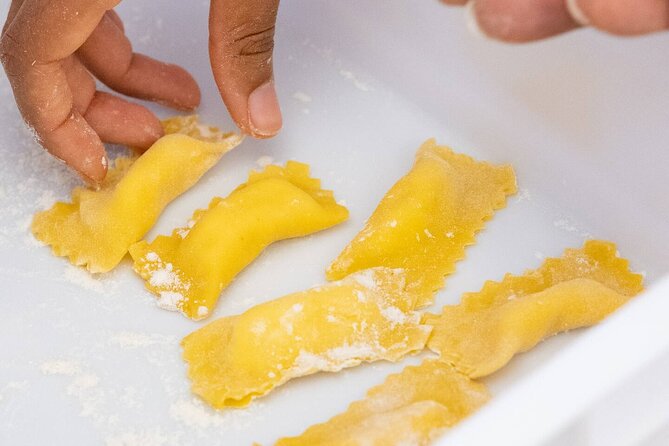 Pastamania in Venice with Wine Tasting and Gelato - The fillings and sauces you actually eat