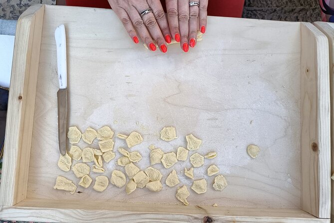 People of Bari unusual guided tour with pasta making at Grandma house - What Giorgio adds to the experience