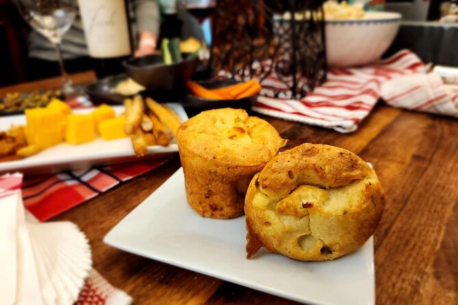 Private Chicago-style deep dish pizza or pasta making class - Key points to know before you book