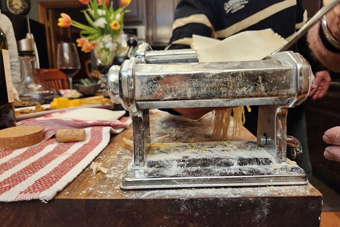 Private Chicago-style deep dish pizza or pasta making class - Price, timing, and the Naperville tradeoff