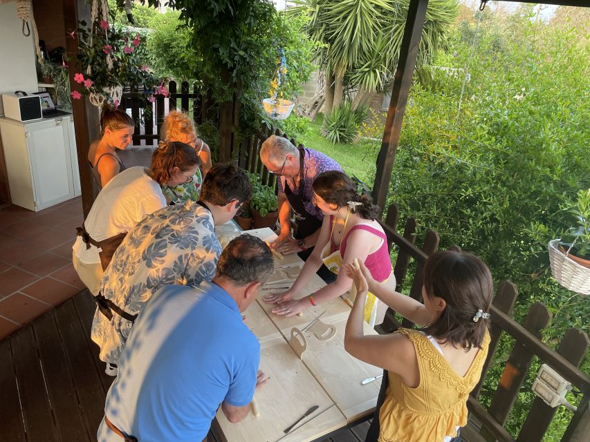 Private Cooking Class in Lecce (Corigliano): Handmade pasta - Learning orecchiette and macaroni with Enza