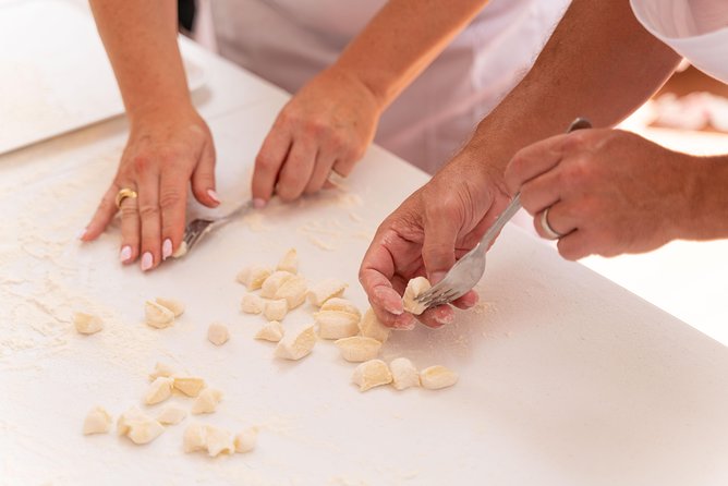 Private Pasta & Tiramisu Class at a Local's Home in Positano - Hygiene and Comfort in a Private Home