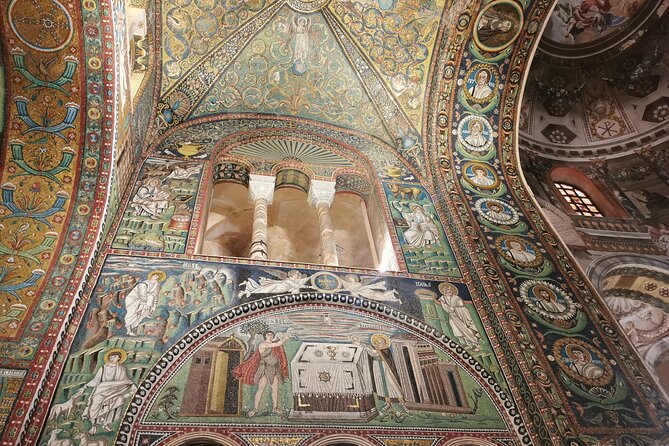 Ravenna UNESCO Monuments with Pasta, Piadina and Gelato Tasting - Basilica di San Vitale and its famous mosaics