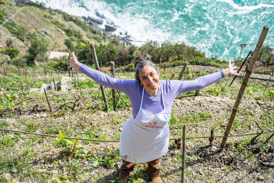 Riomaggiore: Pasta and Tiramisu Class at a Local's Home - Aperitivo first, then the work begins