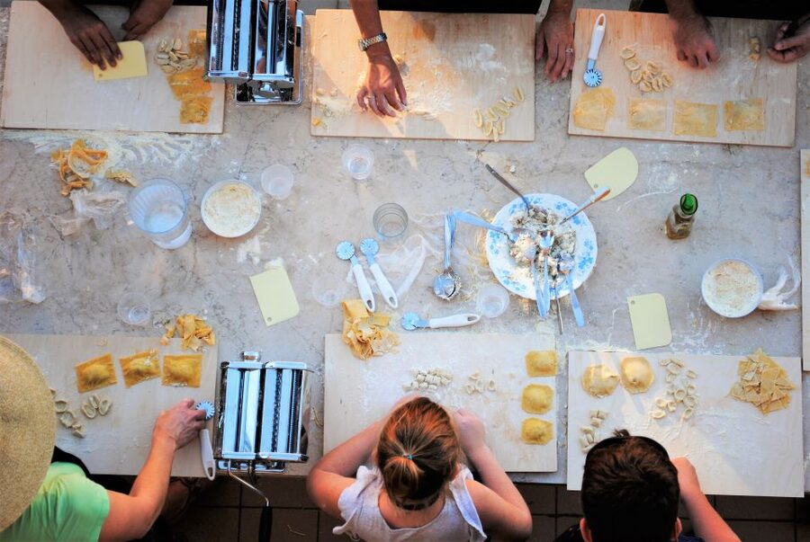 Roma: prepara la pasta con lo chef sulla terrazza panoramica - Eating the Meal You Prepared