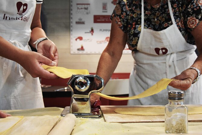 Rome Cooking Class: Fresh Pasta Two Ways & Tiramisu with wine - Making fettuccine from scratch