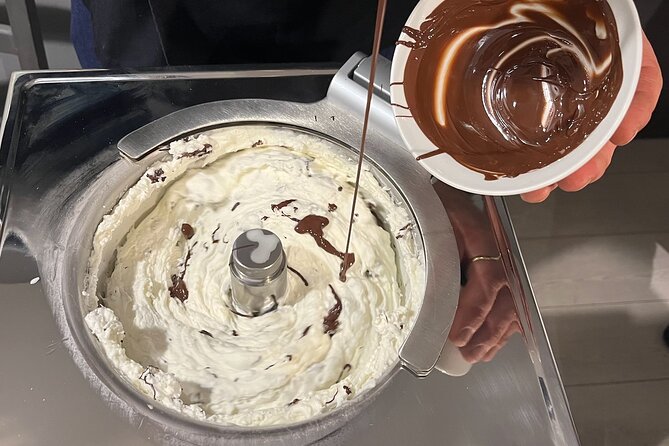 Rome Cooking Class: Gelato and Fettuccine Small Group Experience - Making two kinds of gelato