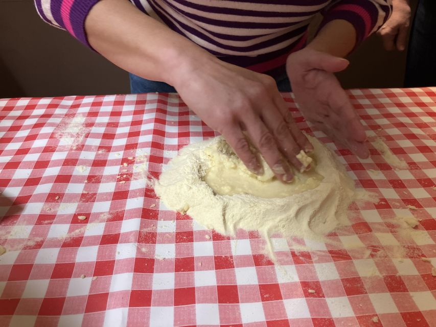 Rome Cooking Class: Handmade Tonnarelli Pasta & Tiramisu - Dietary and Accessibility Notes