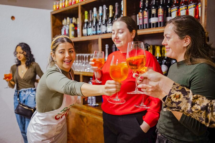 Rome Cooking Class: Make Pasta and 3 Spritz Cocktails - Why the small group matters
