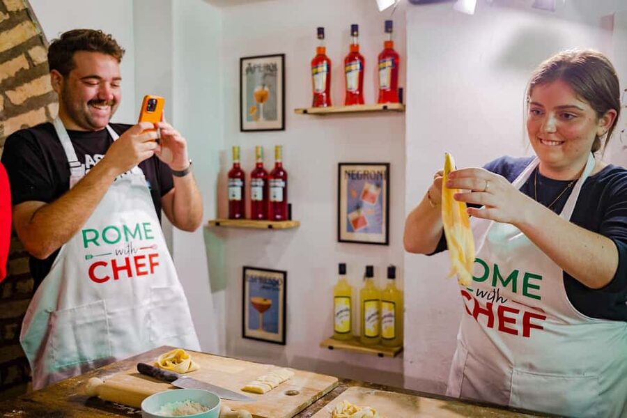Rome Cooking Class: Make Pasta and 3 Spritz Cocktails - Who will enjoy it most