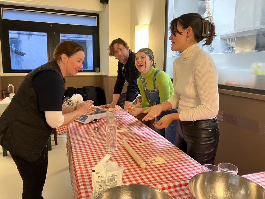 Rome: Cooking Class of fresh Pasta and Tiramisu Cake - Practical details that affect your choice