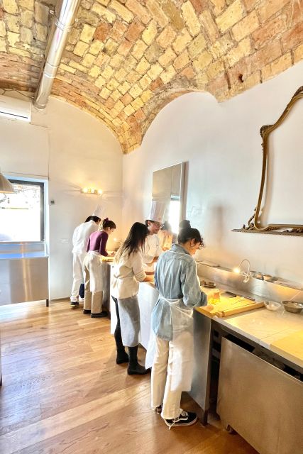 Rome: Five Shapes of Pasta Cooking Class in Ancient Tavern - Rolling five kinds of fresh pasta