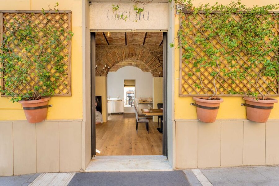 Rome: Five Shapes of Pasta Cooking Class in Ancient Tavern - Prosecco, cheese, and the first lesson