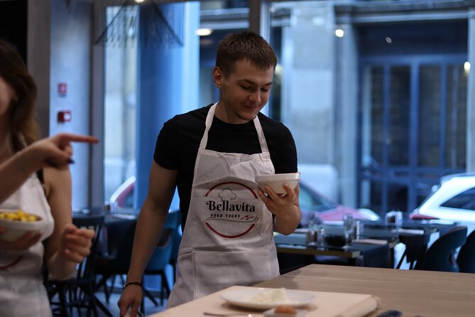 Rome Fresh Pasta & Tiramisu Cooking Class near Piazza Venezia - Chef Giuseppe and the teaching style