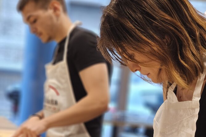 Rome: Hands-on Fettuccine, Ravioli & Tiramisu Cooking Class - Shaping and filling the ravioli