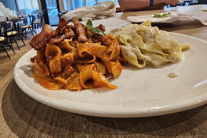 Rome: Hands-on Fettuccine, Ravioli & Tiramisu Cooking Class - Why the group size matters
