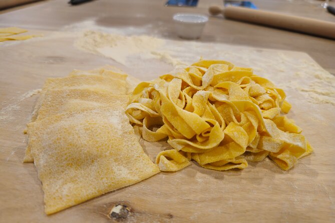 Rome: Hands-on Fettuccine, Ravioli & Tiramisu Cooking Class - Turning the dough into fettuccine
