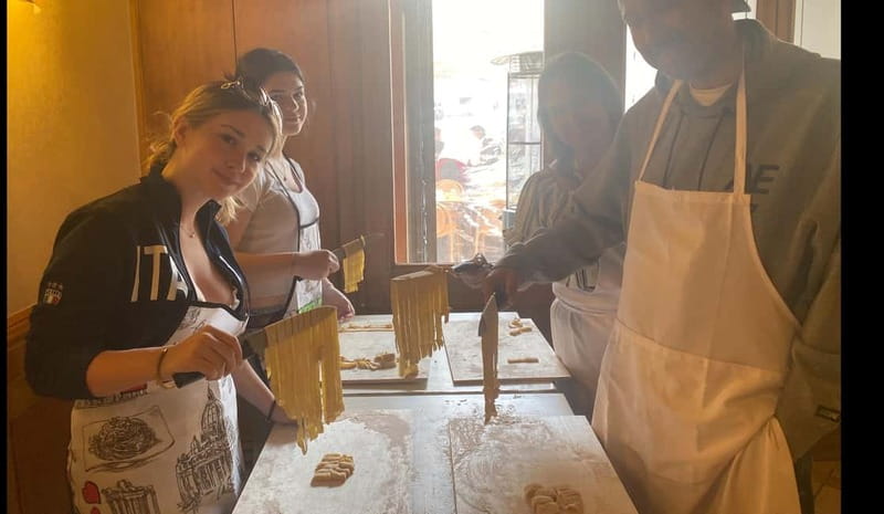 Rome: Hands-On Pasta & Tiramisu Class - Key points at a glance