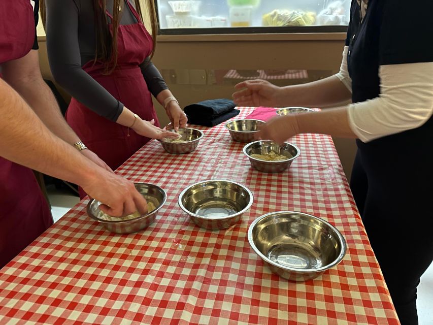 Rome: Homemade Pasta and Tiramisu Cooking Class - A practical Roman cooking class at Osteria San Giorgio