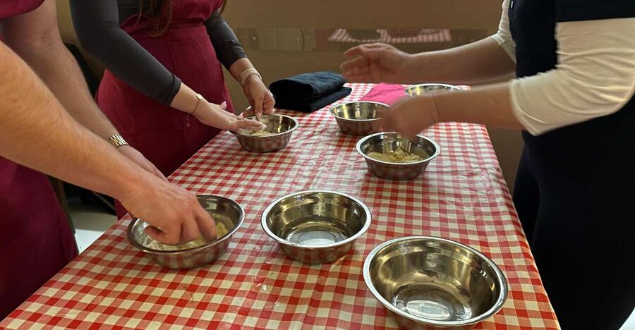 Rome: Homemade Pasta and Tiramisu Cooking Class - Who should book this class?
