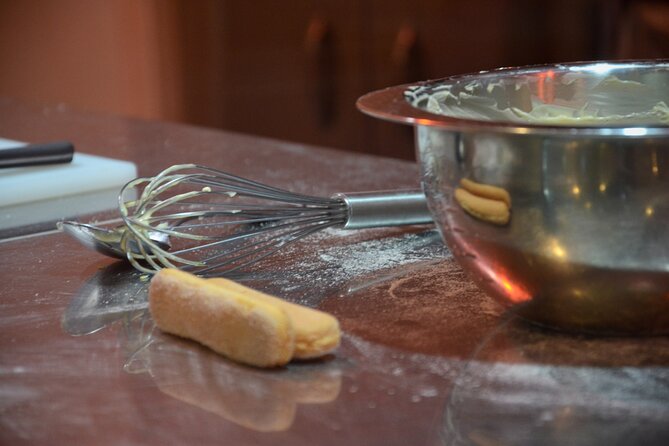 Rome: Lasagna, Fettuccine Pasta and Tiramisu Cooking Class - The chefs make the difference