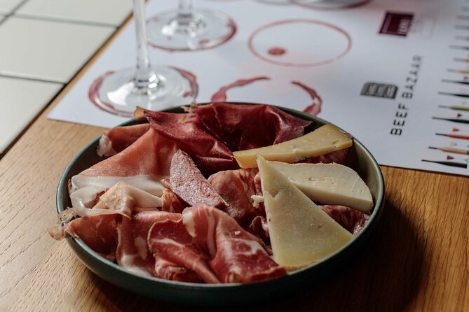 Rome on a Table: Roman Pasta and Wine Tasting - Carbonara and the stories behind Roman pasta