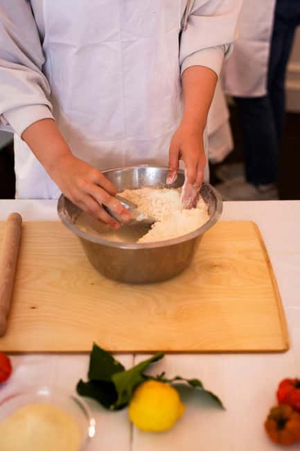 Rome: pasta and tiramisu cooking class in the city center - Practical details before you book