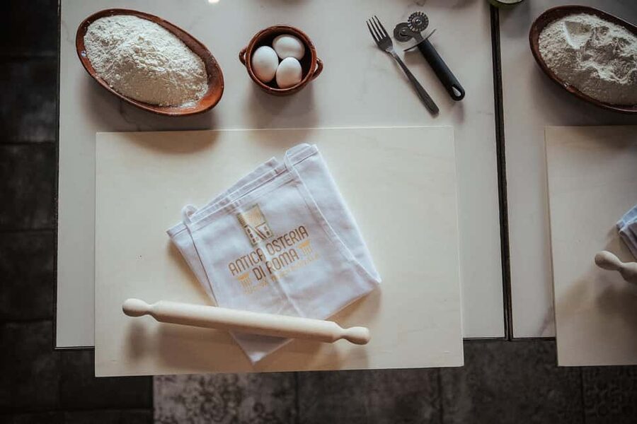 Rome: Pasta and Tiramisu Cooking Class with Spritz and Wine - Timing, language, and cancellation details