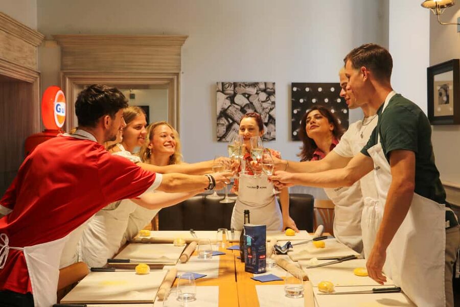 Rome: Pasta and tiramisu perfection class w/wine & dessert - Key points to know before booking