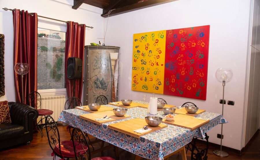 Rome: Pasta and Tiramisu Shared Cooking Class with Wine - What makes the home setting worthwhile