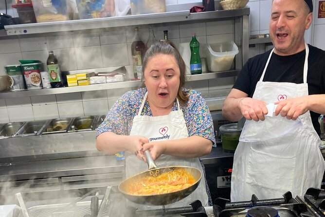 Rome: Pasta Cooking Class, Dinner & Wine in Authentic Restaurant - Starting with fritto Romano