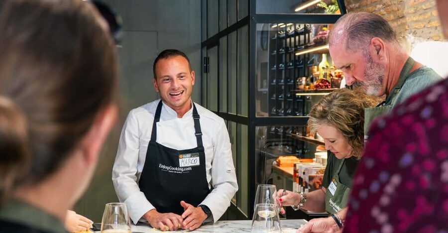 Rome: Pasta, Ravioli & Tiramisu Cooking Class by Colosseum - Key points to know before booking