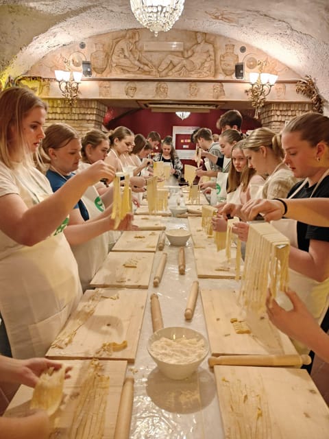 Rome: Pasta & Tiramisu Cooking Class near the Spanish Steps - A cooking class beside the Spanish Steps