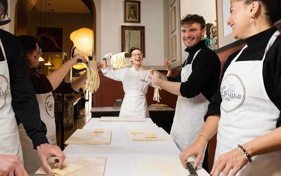 Rome: Ravioli, Fettuccine and Tiramisu Cooking Class - Fettuccine with three Roman-style sauce choices