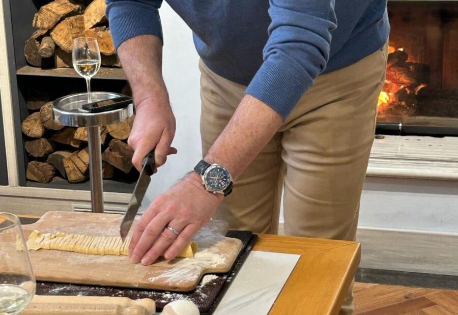 Rome: Small Group Pasta cooking class near Piazza Navona - Choosing your sauce and eating what you made