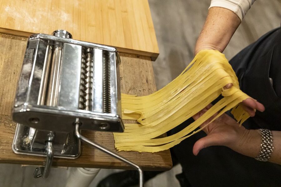 Rome: Trastevere Pasta Making Class - Who should book this experience?