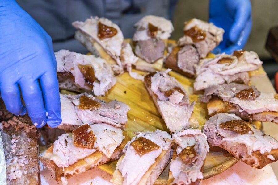 Rome: Trastevere Pasta Making Class - San Cosimato Market and everyday Roman food