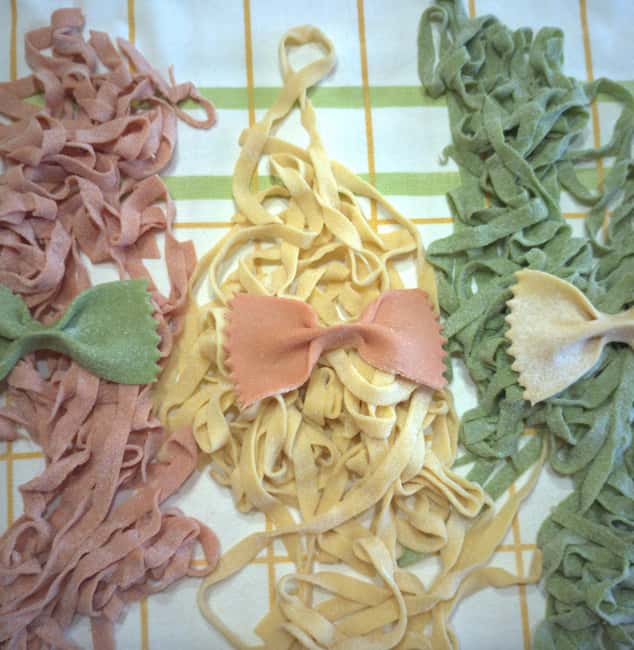 Sciacca: Traditional Pasta Class With Wine Included - Making the dough from fresh ingredients