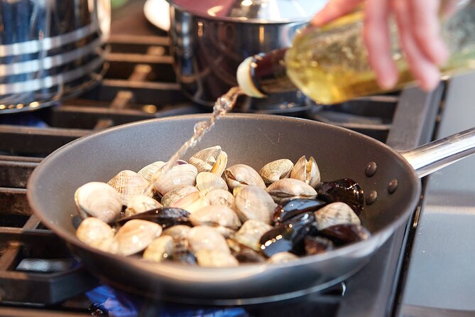 Seafood & Handmade Pasta Class in Central Philadelphia (4-Course) - Making fresh fettuccini by hand