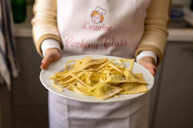 Small Group Pasta and Tiramisu Class at Local's Home in Venice - How personal is a shared class?