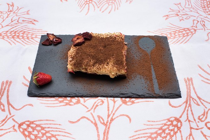 Small group Pasta and Tiramisu class in Rimini - The home setting is the real point
