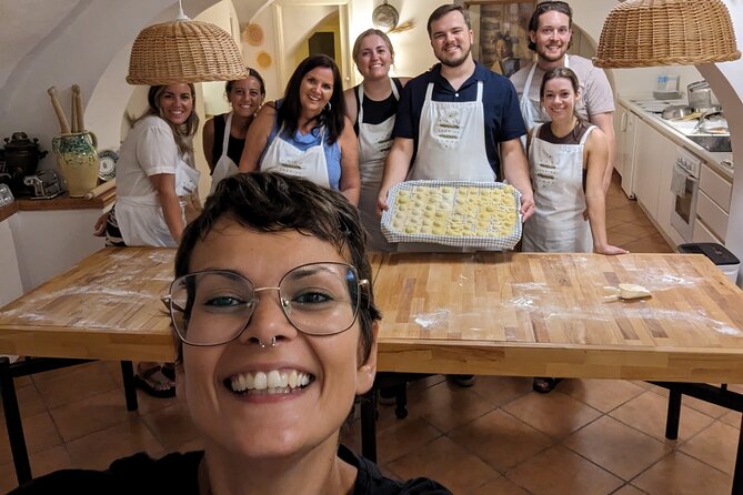 Small-Group Pasta Making steps from the Vatican Museums - Who should book this experience?