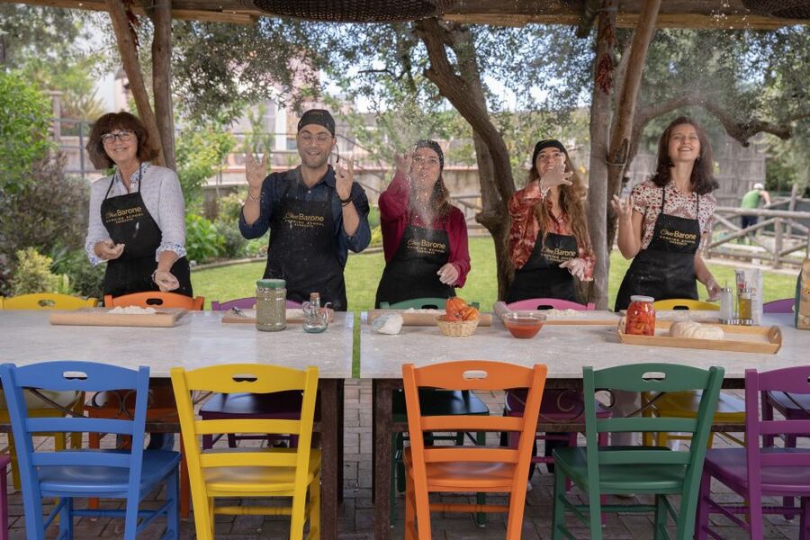 Sorrento: Pasta and Pizza Hands-On Master Class - A baronial house with sea and Vesuvius views
