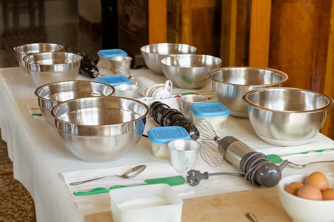 Tiramisu and Fresh Pasta Cooking Class in Venezia - Tiramisu with an old-style recipe