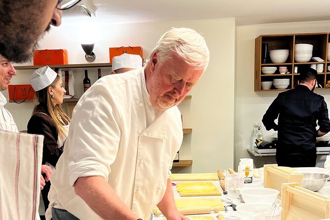 Top Class in Fettuccine, Ravioli, and Tiramisu - What the group size means for your experience