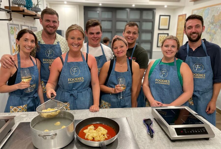 Trastevere Pasta Masterclass with Foodies from Rome - Getting there and checking the meeting point