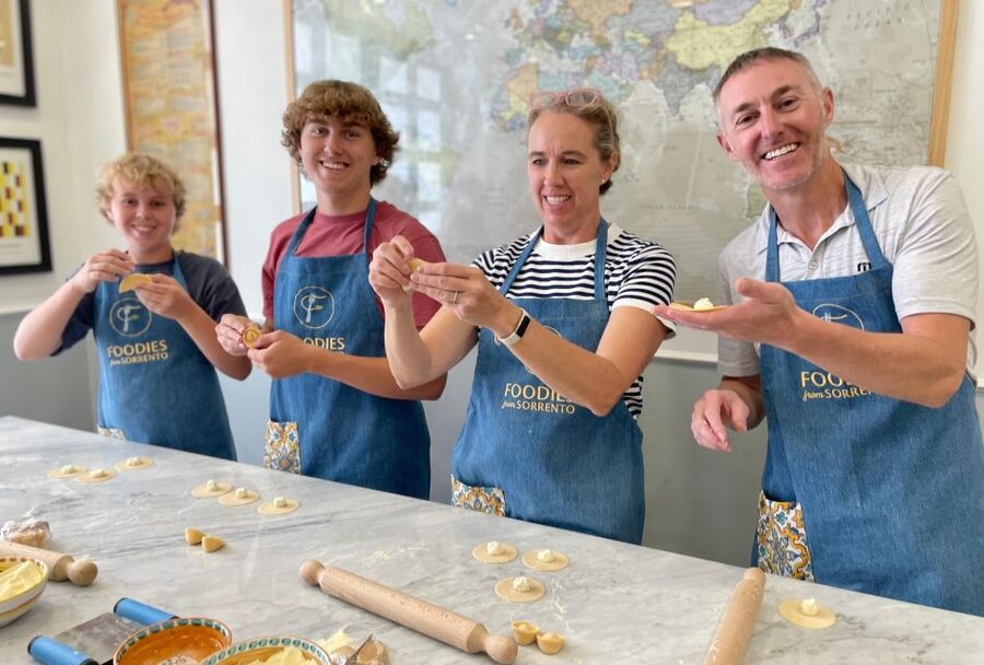 Trastevere Pasta Masterclass with Foodies from Rome - Cacio e pepe spaghetti: less is more